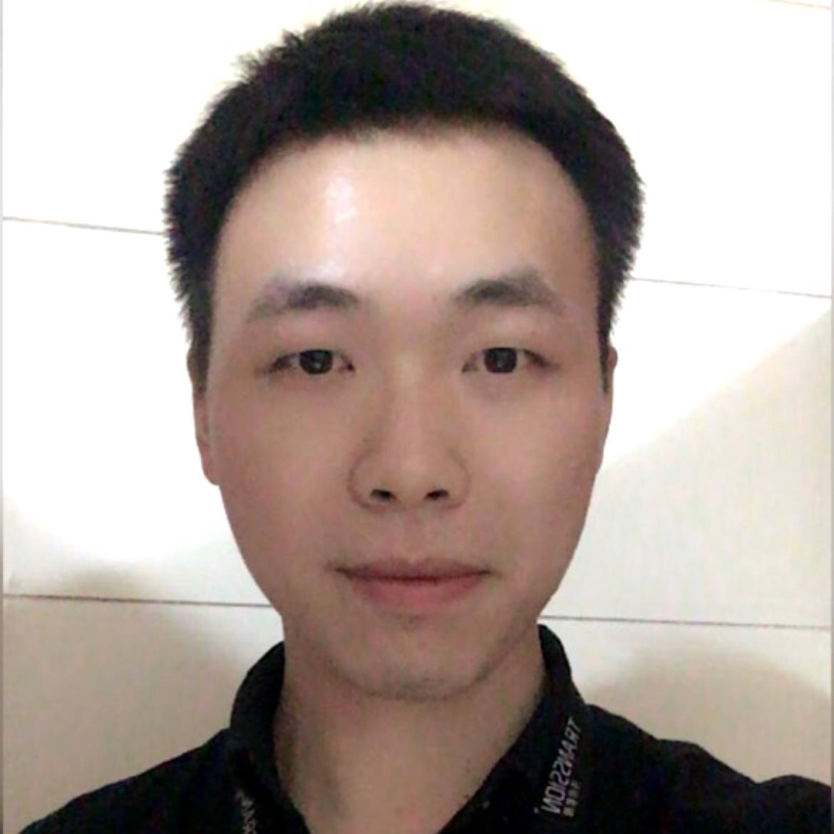 一杯敬过往的照片