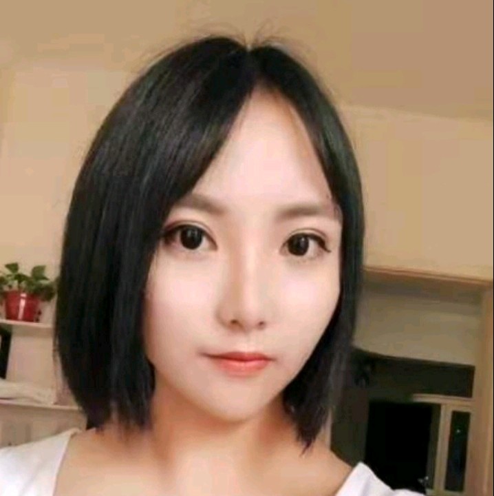 清秀請绿茶的照片