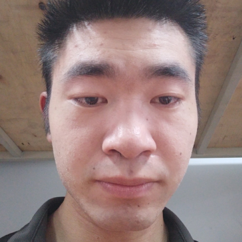 海燕用曾经的照片