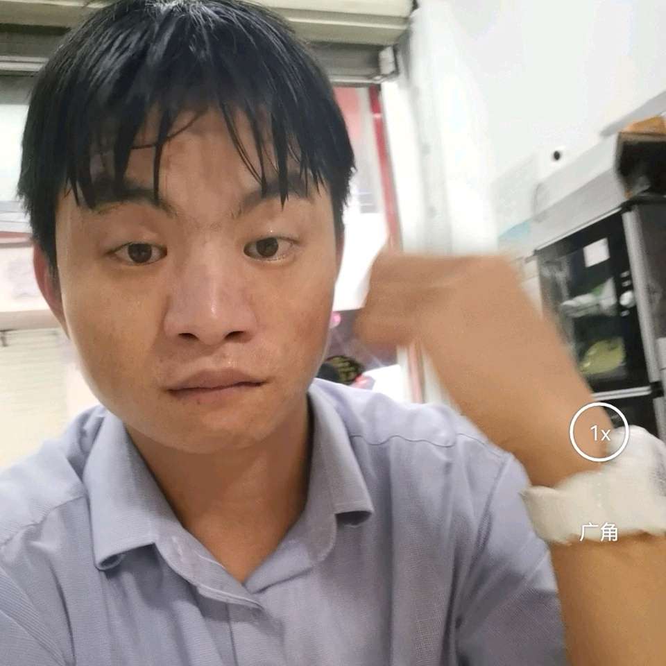平平侠的照片