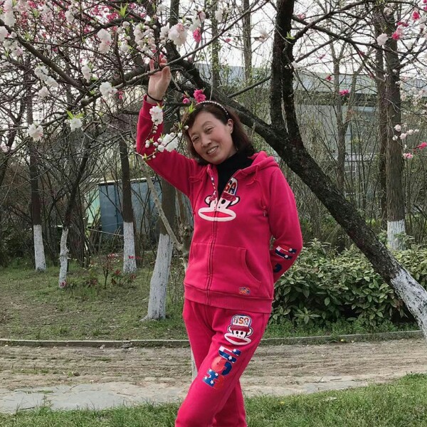 蓝天白云大草原的照片
