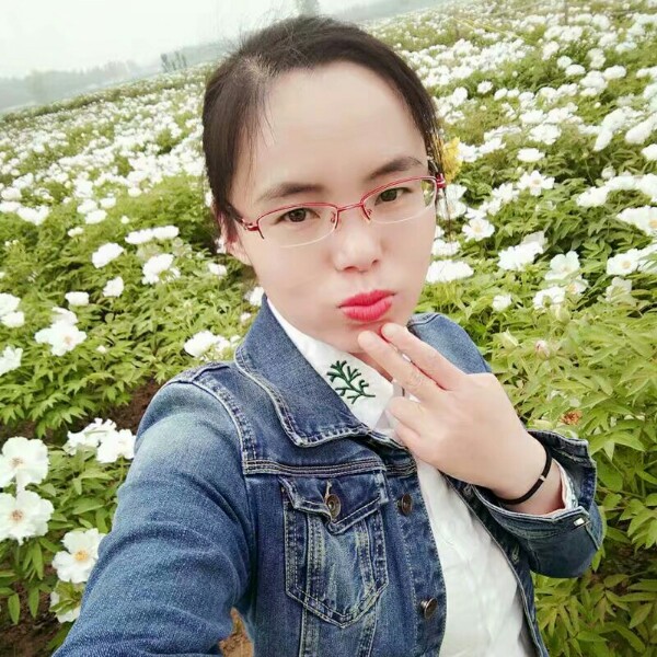 爱笑多么绿草的照片