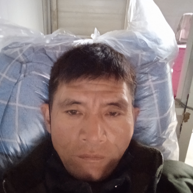 高挑回眸初妆的照片