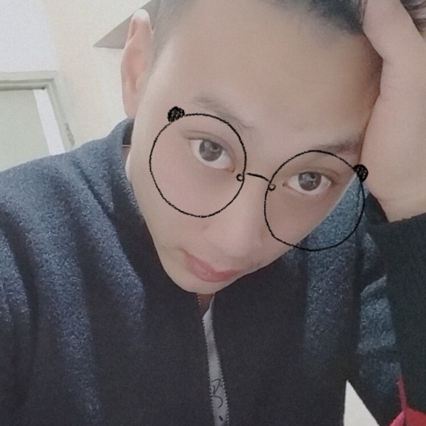 傲娇爱画板的照片