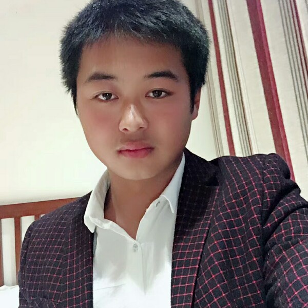 微笑天真的照片