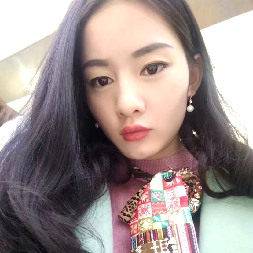 334浅浅的照片