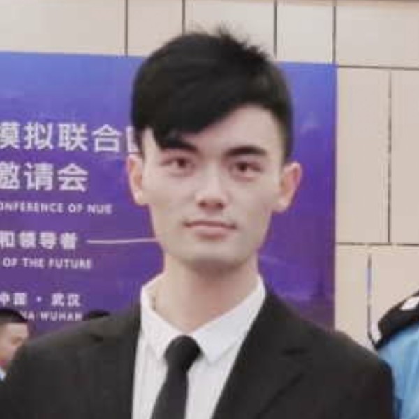 文正初的照片