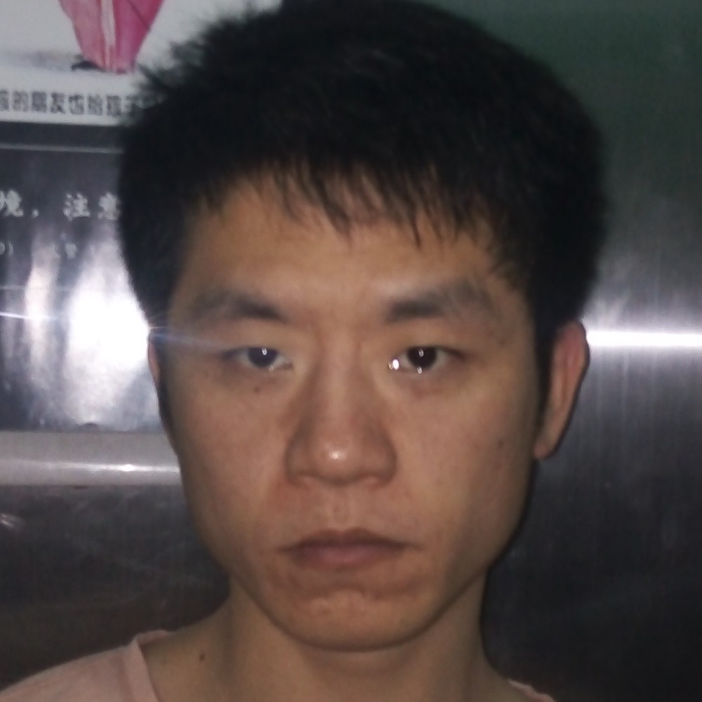 石偉的照片