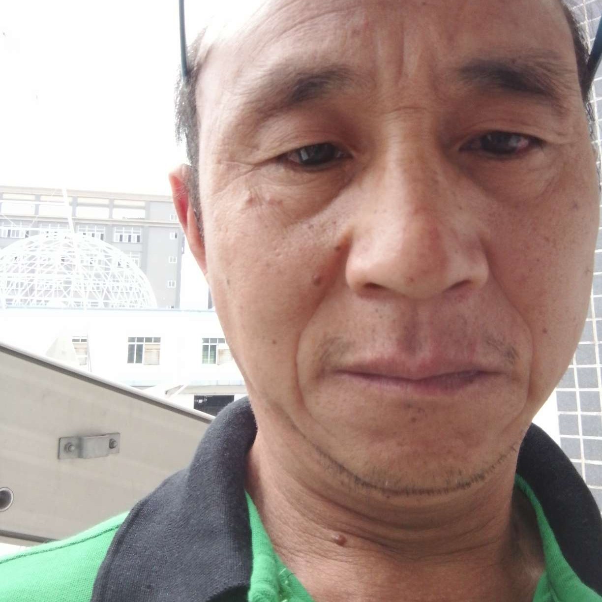 身影拾忆谨慎的照片