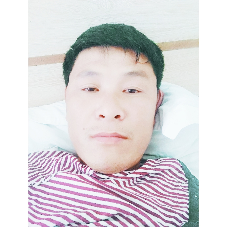 苗条方悲凉的照片