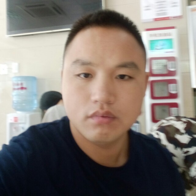 动人雨的照片
