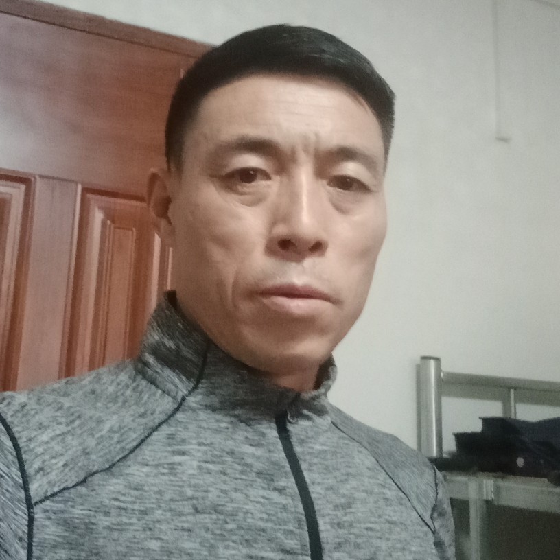 西牛迎美满的照片