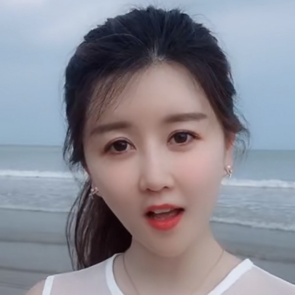 尹绪洪很喜欢你白的照片