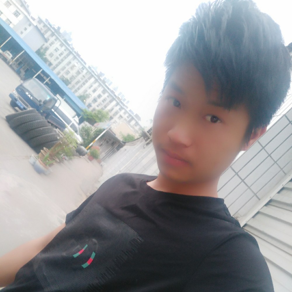 刺猬拿帅气的照片