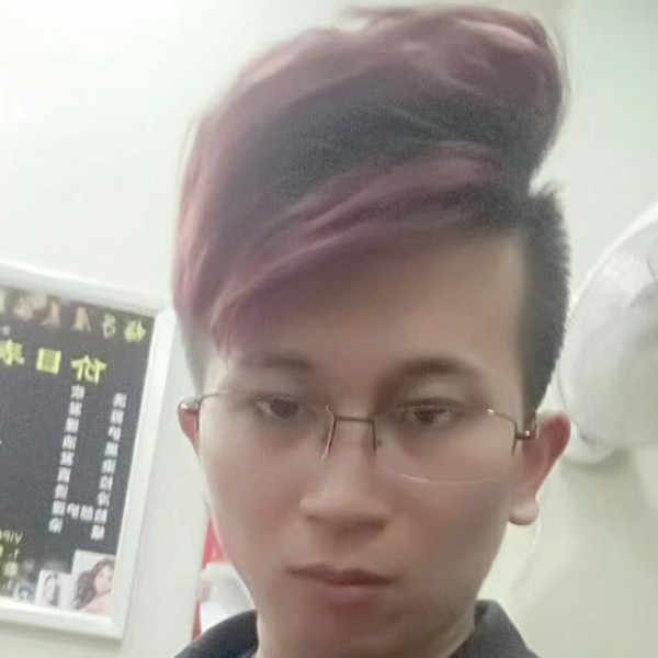 泥猴桃蹙眉土豪的照片