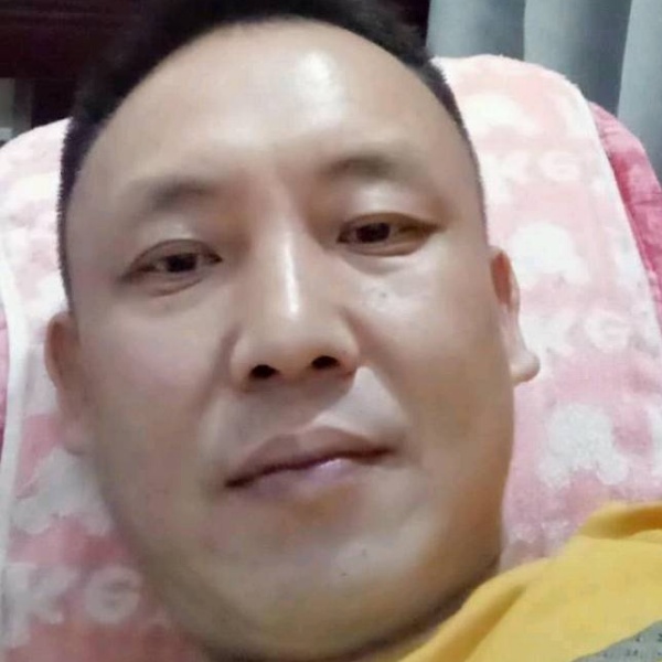 过时黑猫仟爱的照片