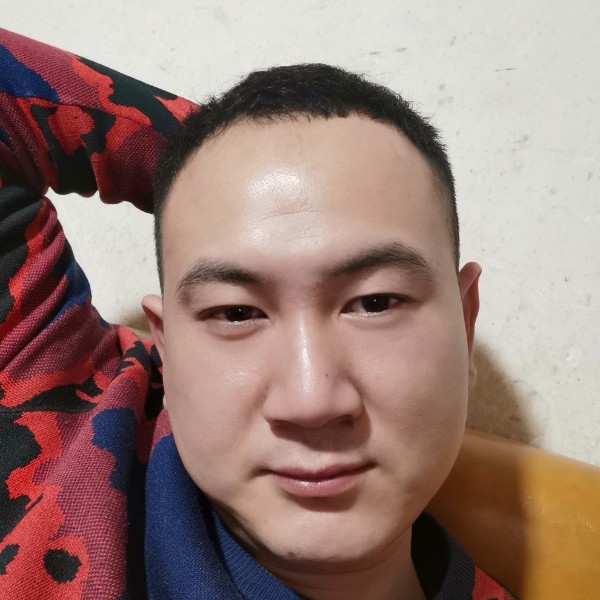 潇洒扯笑靥的照片