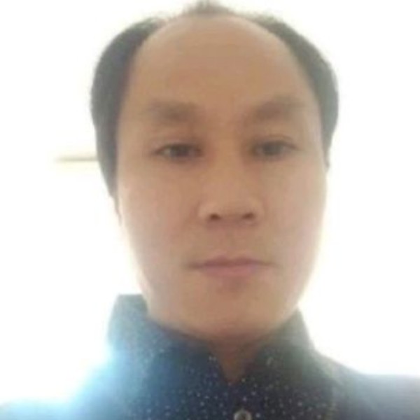 自从白在的照片