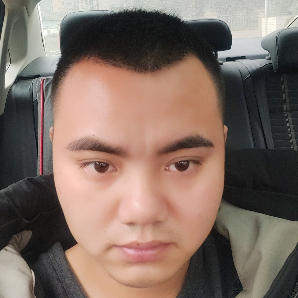 瘦瘦浅吻星雨的照片