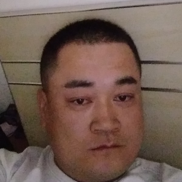 高莉斌的照片