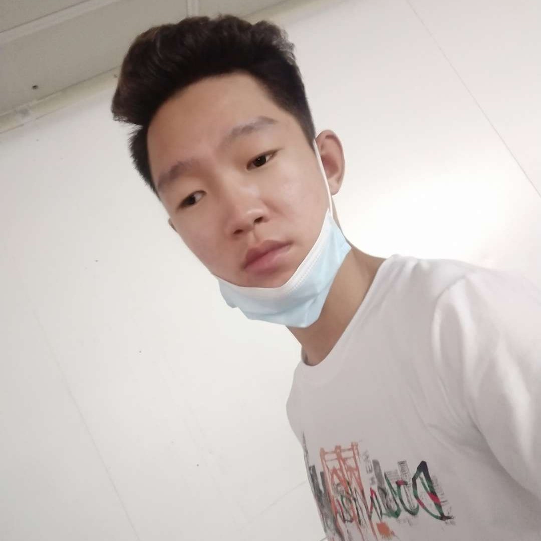 半夏爱恋腼腆的照片