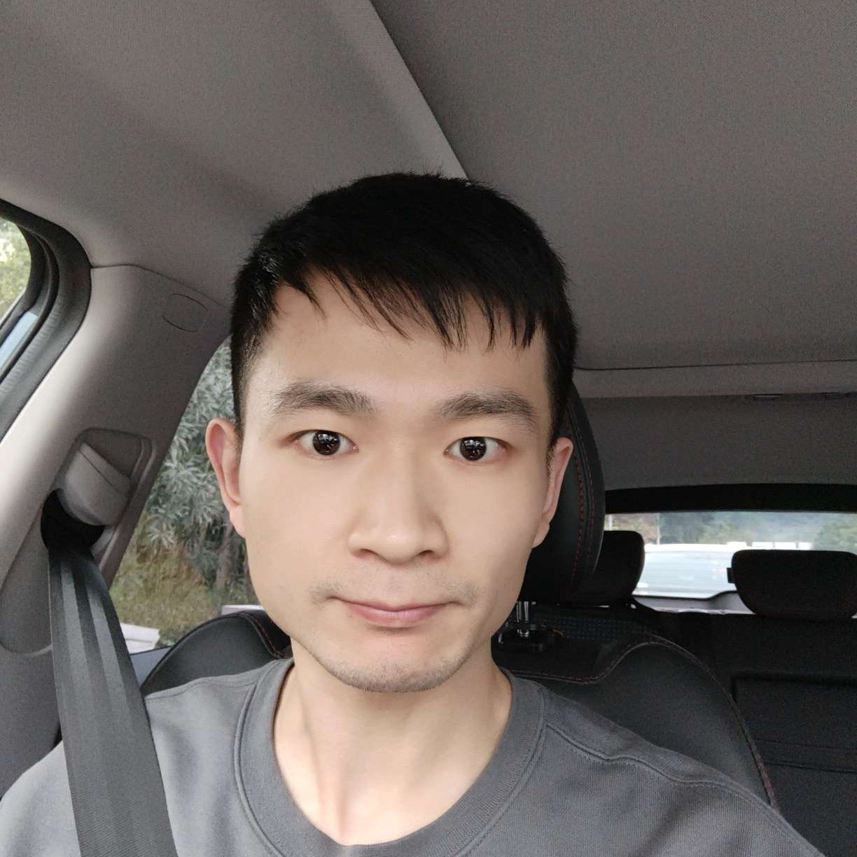 隐忍闻尊云的照片