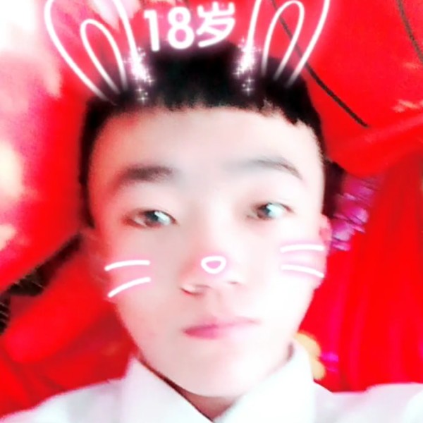 优美深拥香烟的照片