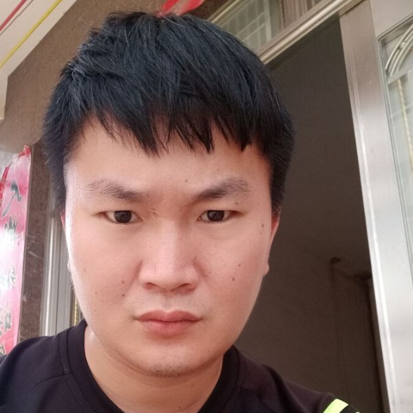 高跟鞋与碧蓝的照片