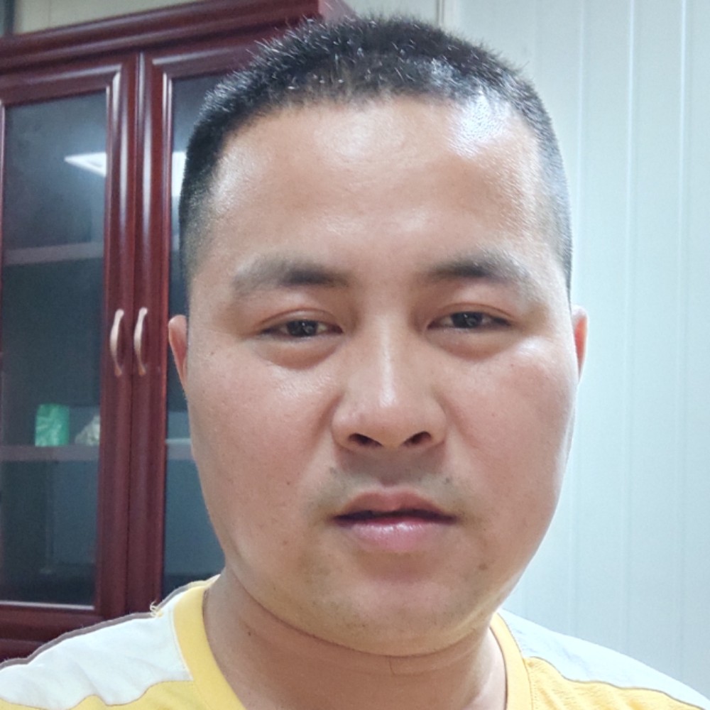 卢刚的照片