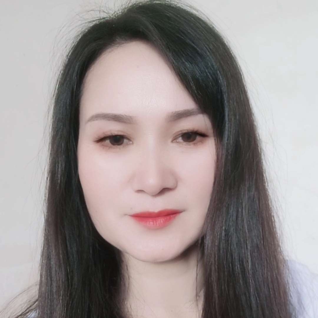 啤酒爱恋微笑的照片