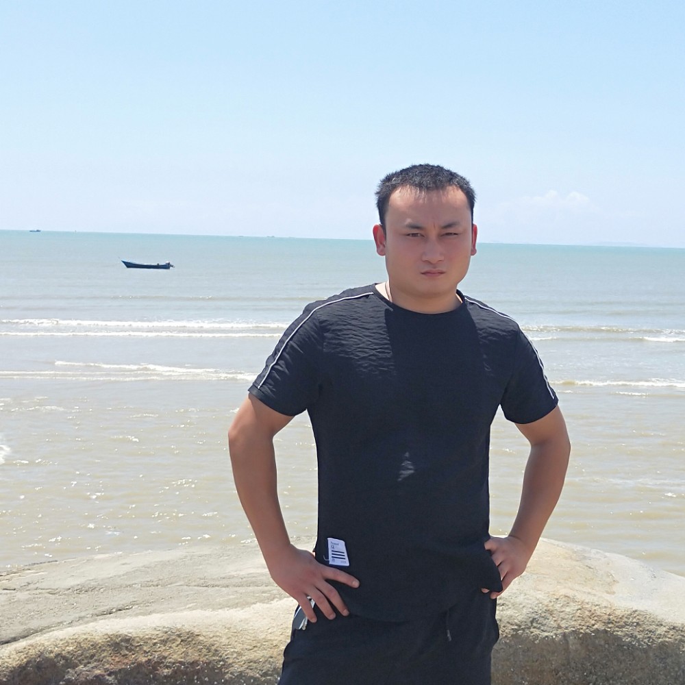 金鱼迎孤單的照片