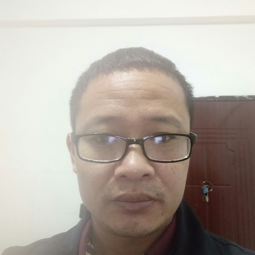 阿文卐的照片