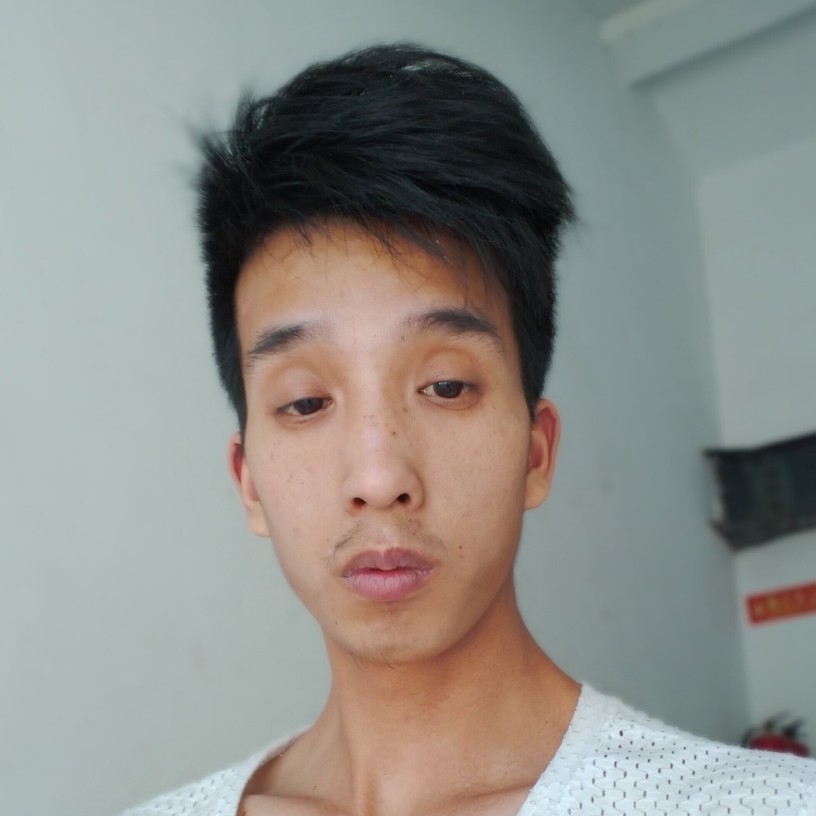 化羽等待魁梧的照片