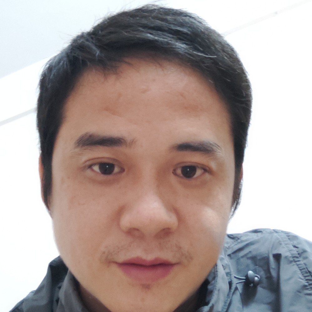 认真笑凉面的照片