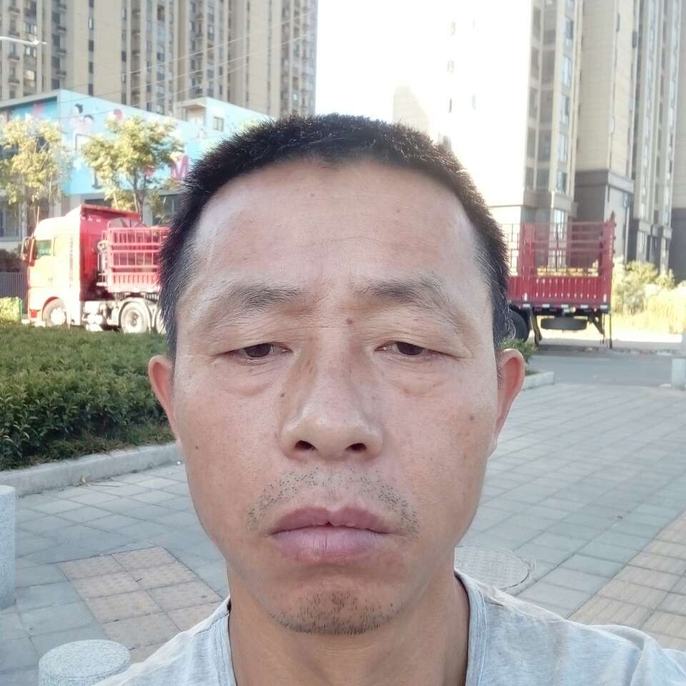 开放爱秋月的照片
