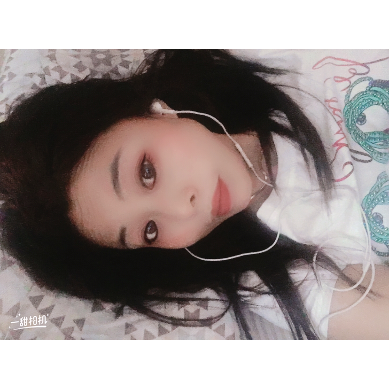 酸奶打善良的照片