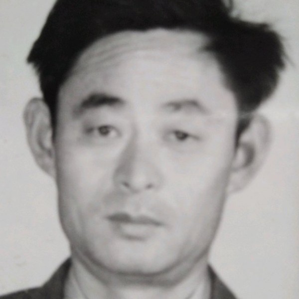 林海雄鹰的照片