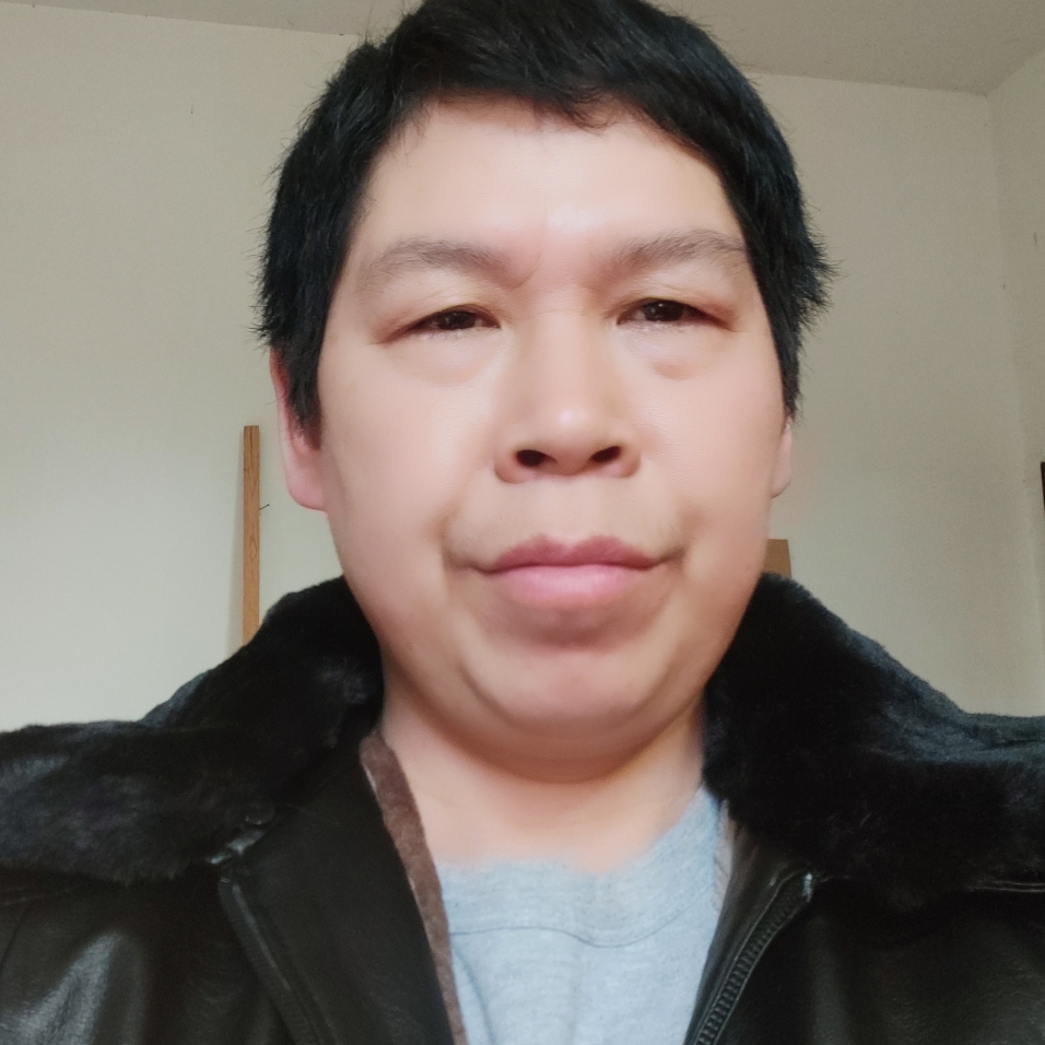 爱听歌打羽毛的照片