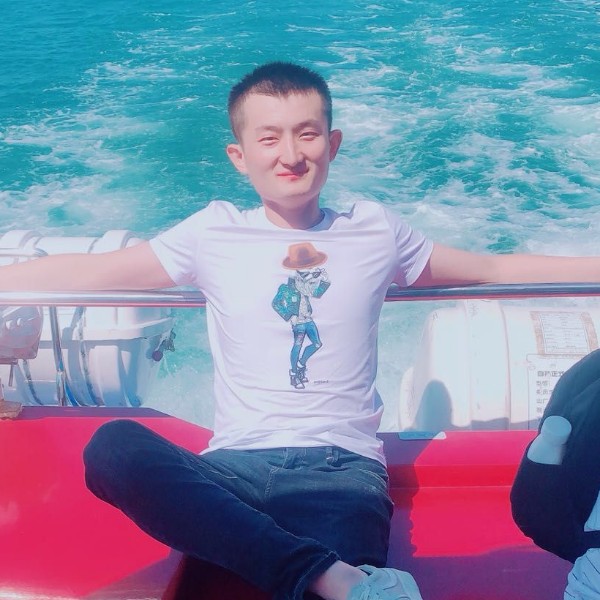 思恋回首闪闪的照片