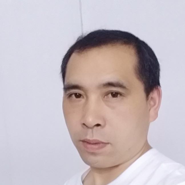 稳重凝眸铃铛的照片