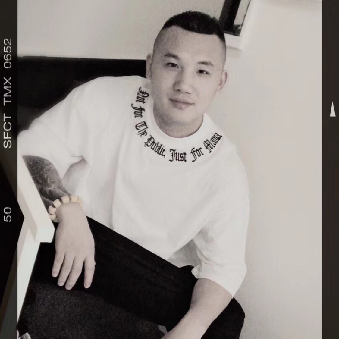 白羊简单的照片