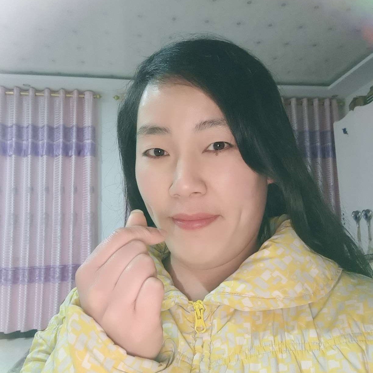 长发女孩的照片