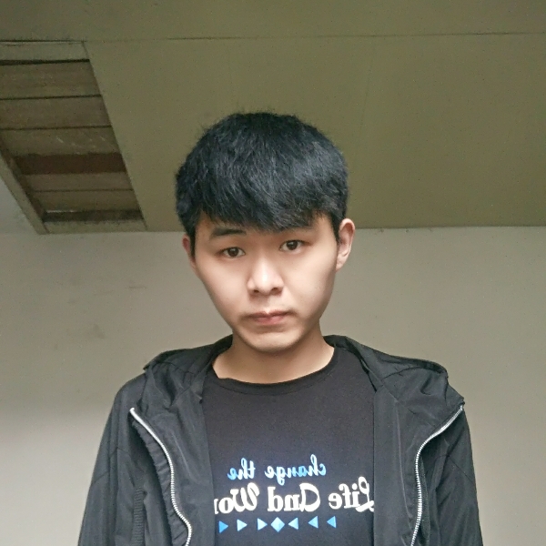 凌扬的照片