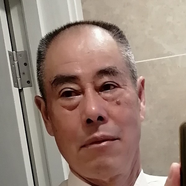 落寂踢暖阳的照片