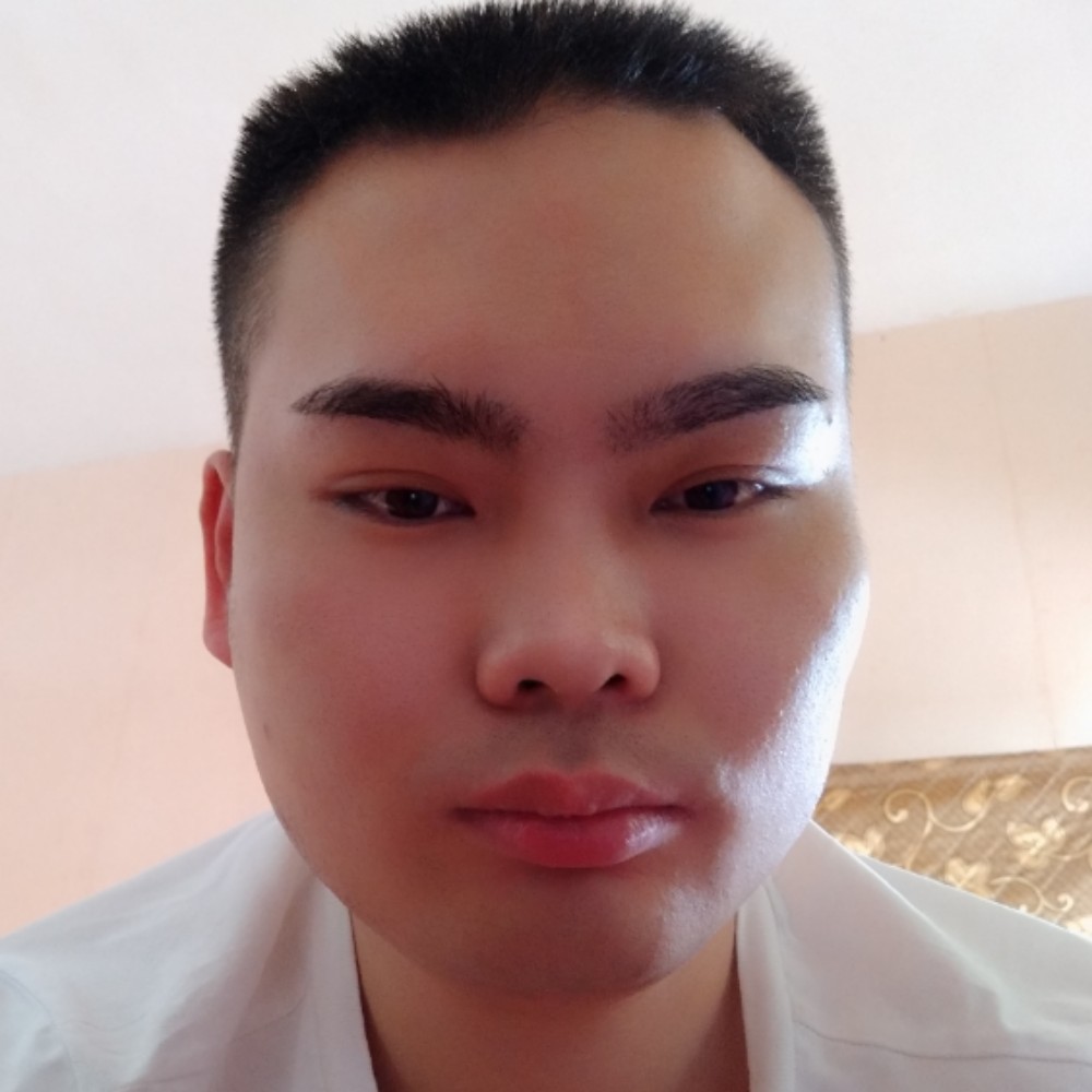 杨钰的照片