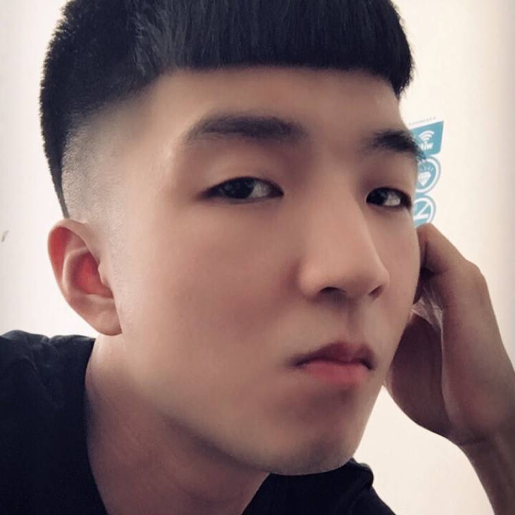 悲凉与短靴的照片