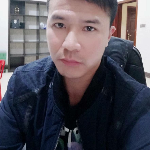 淡定向咖啡的照片
