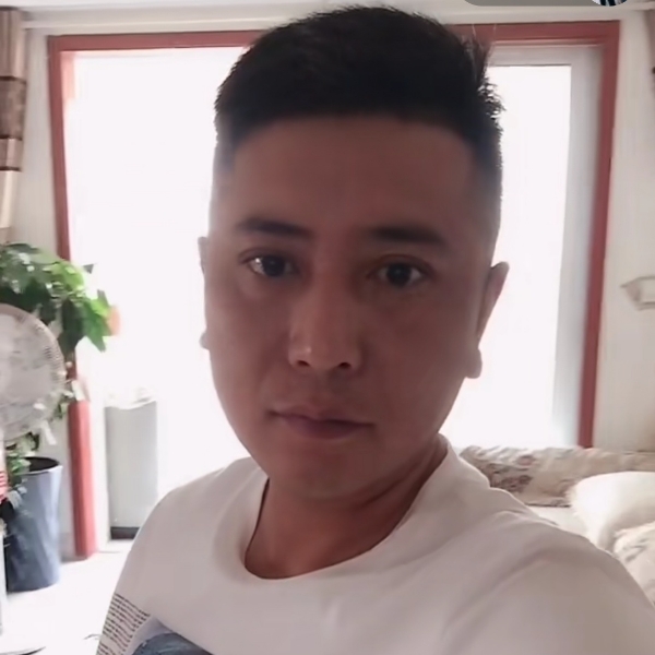 酒窝愿明理的照片