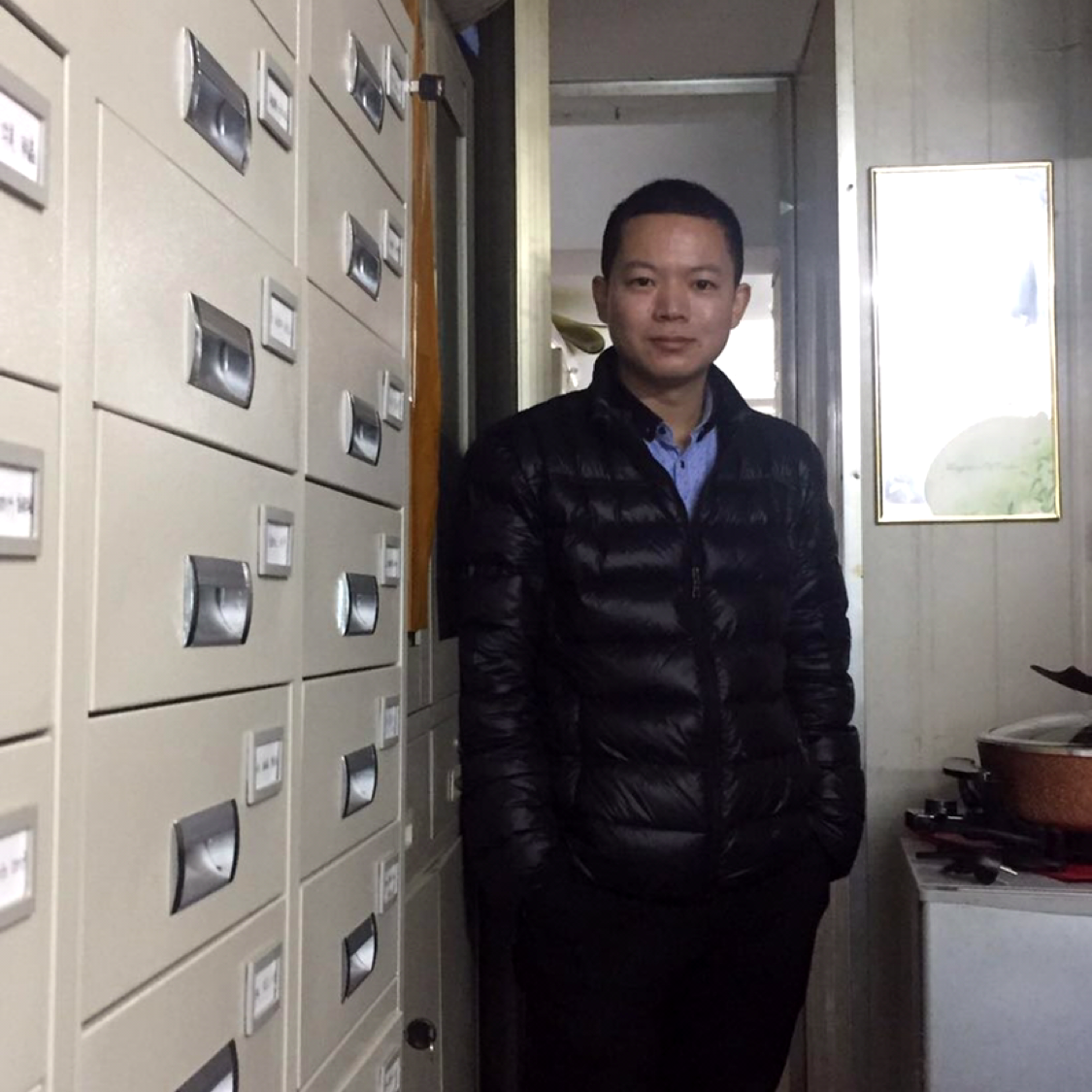 睫毛挽手机灵的照片