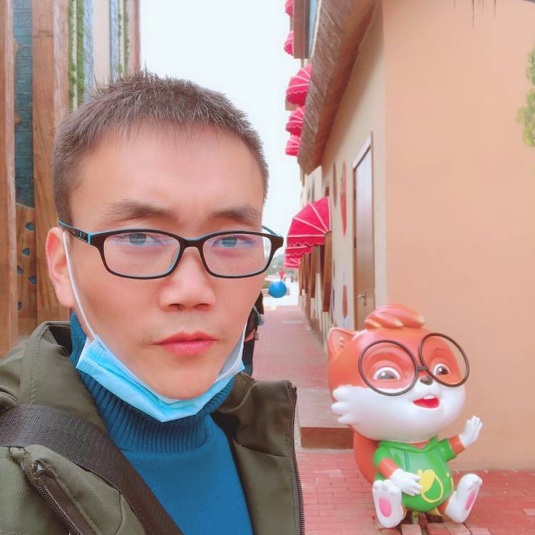 草莓泪了苹果的照片